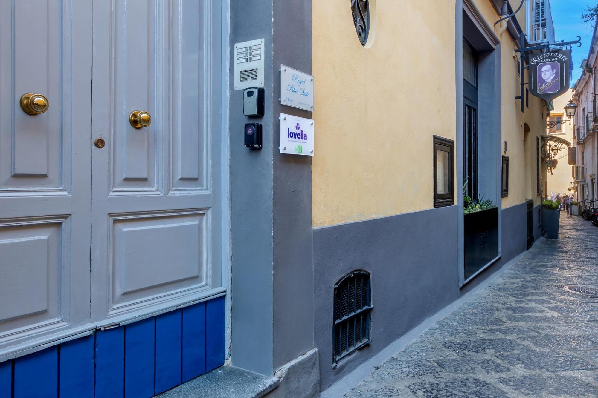 Lovelia: Sorrento Square Lovely Suite Eksteriør billede