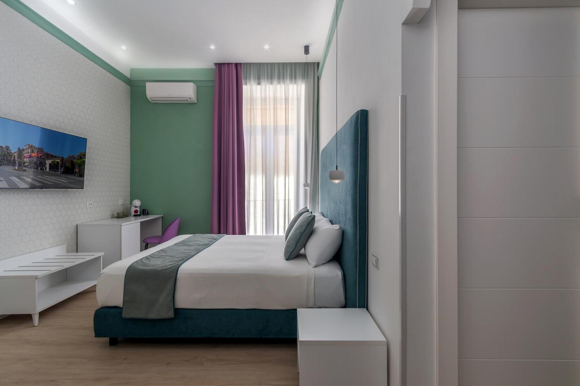 Lovelia: Sorrento Square Lovely Suite Eksteriør billede
